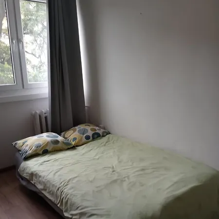 Free Parking Aparts *