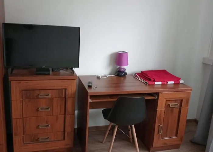 Free Parking Aparts *