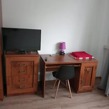 Free Parking Aparts *